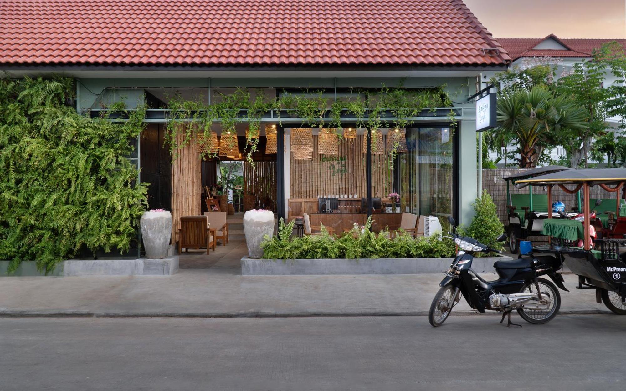 The Jungle Hotel Siem Reap Exterior photo