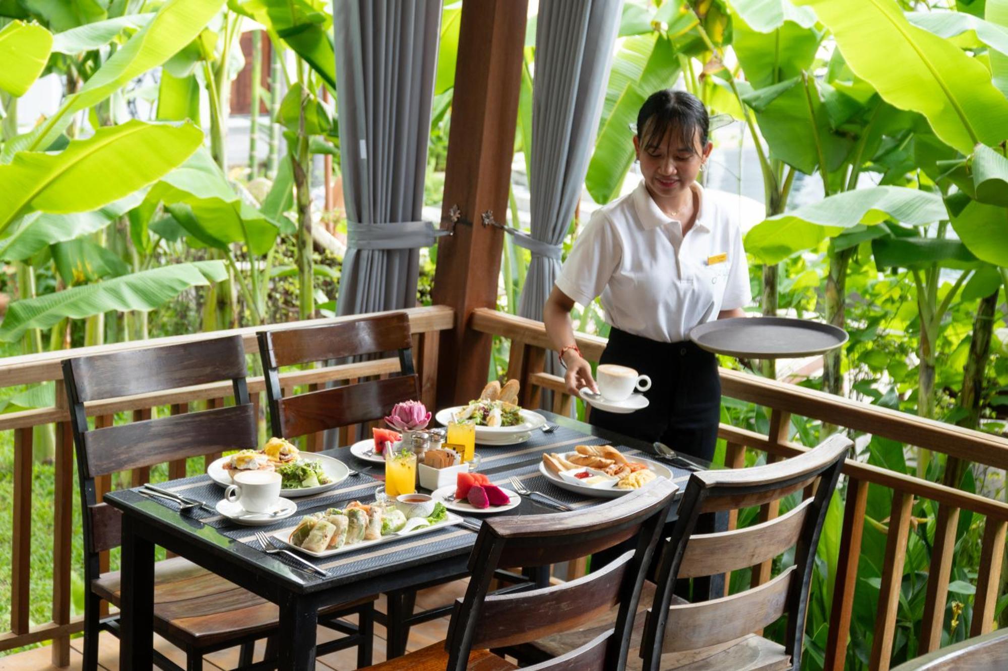 The Jungle Hotel Siem Reap Exterior photo